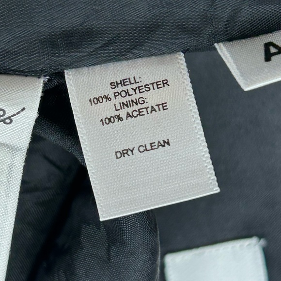 LOFT Black Mini Skirt with Pockets Sz 8 - Picture 4 of 6